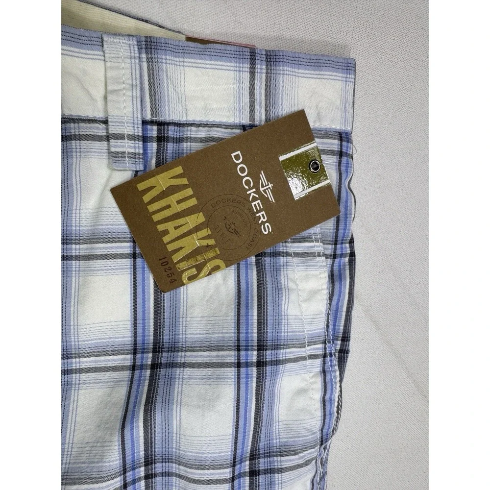 Dockers Blue White Plaid Shorts Men's 40x10 NWT Cotton Casual Modern Outdoor